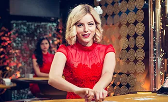 Đá gà cựa sắt và cựa dao